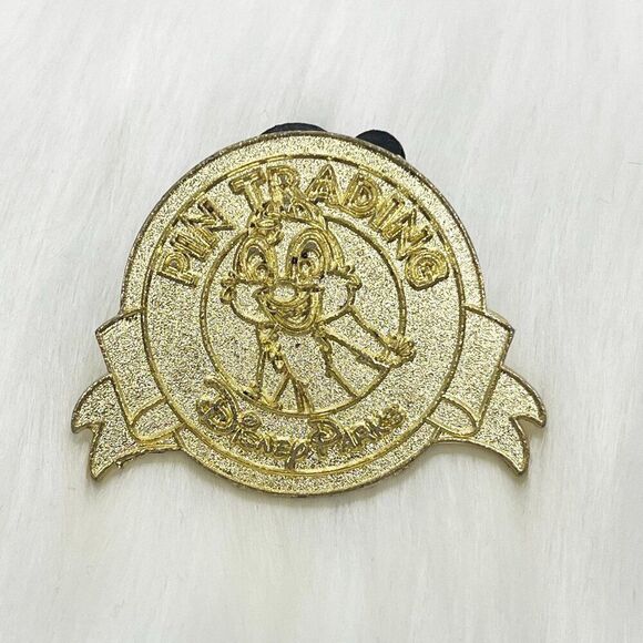 🔮 5/$25 Disney Parks Pin Trading Chip 'n' Dale Limited‎ Release Pin - Picture 1 of 2